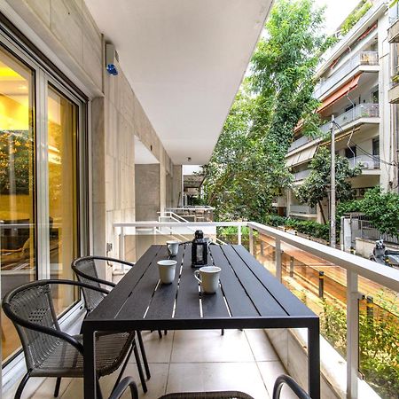 Urban Luxury On A Quiet Street In The Center Of Athens Apartment Екстериор снимка