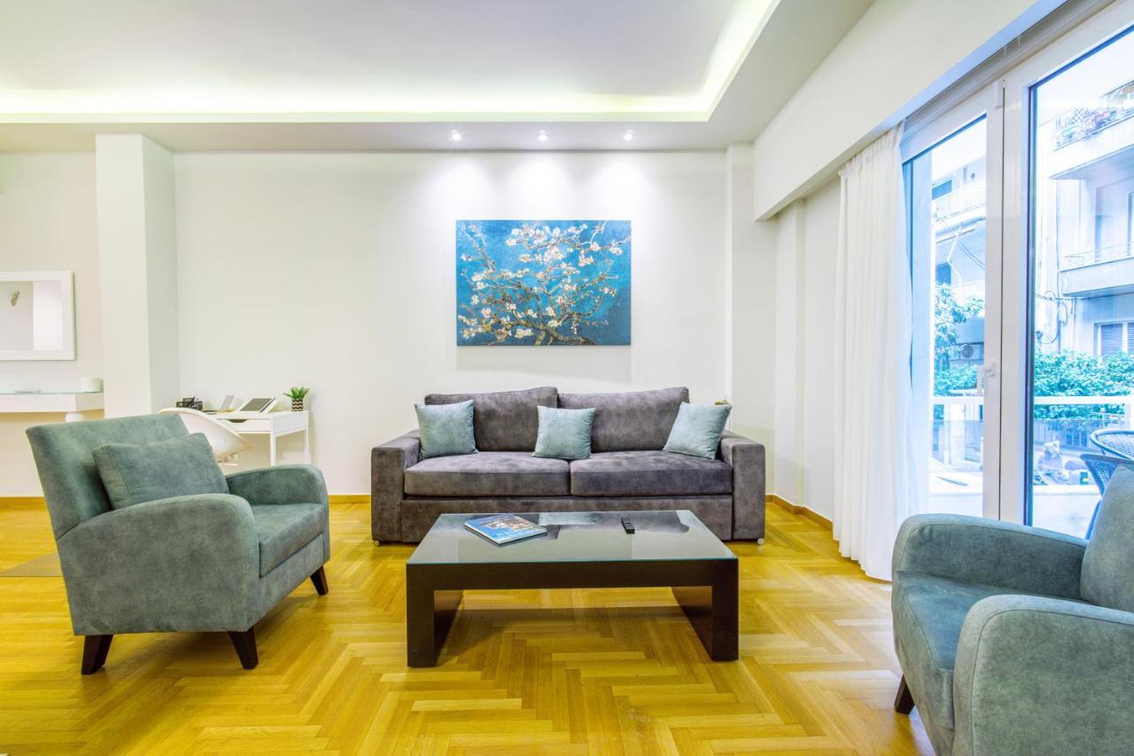 Urban Luxury On A Quiet Street In The Center Of Athens Apartment Екстериор снимка